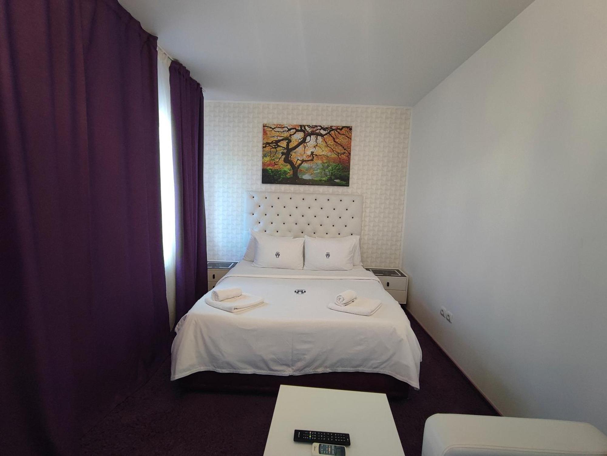 Iris Boutique Therme & Bucharest Otopeni Airport Exterior foto