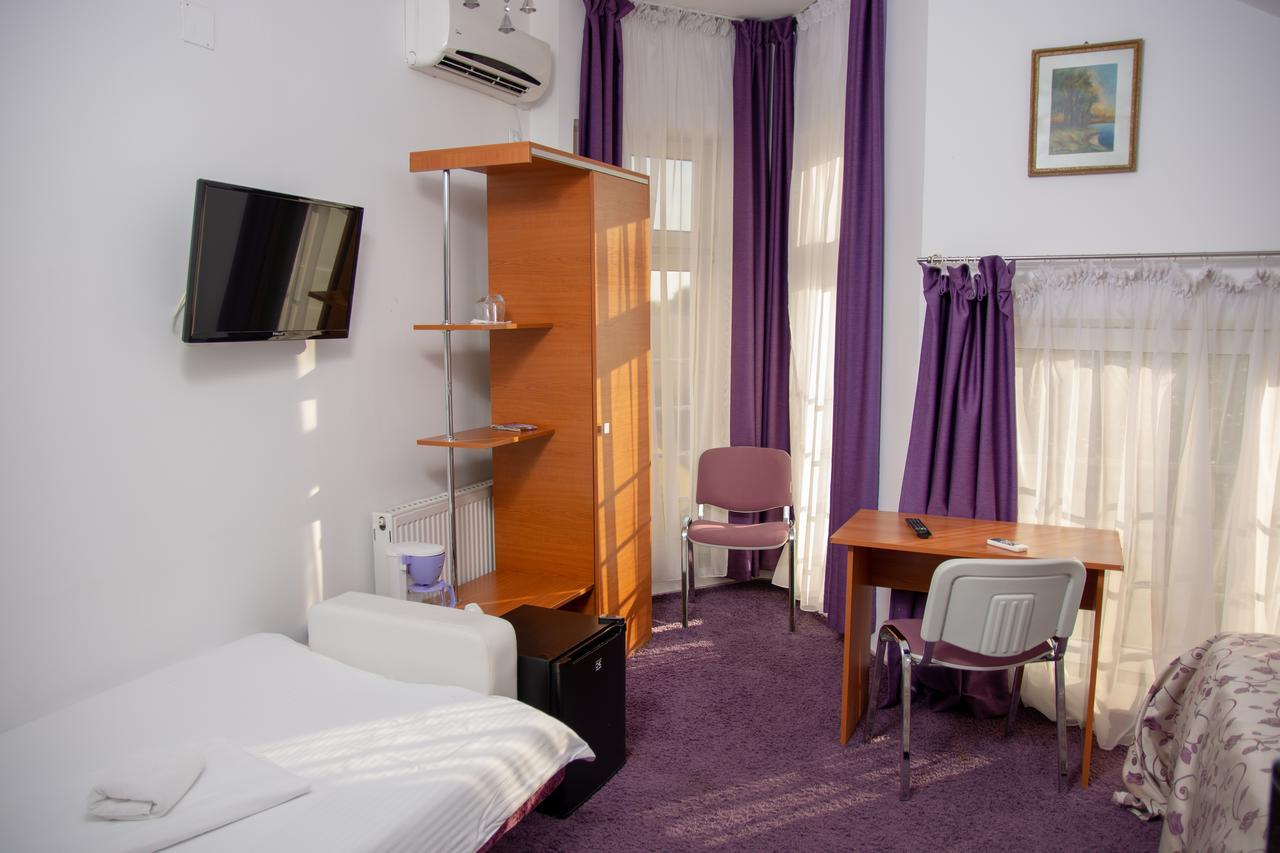 Iris Boutique Therme & Bucharest Otopeni Airport Exterior foto
