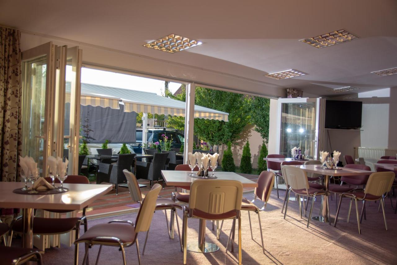 Iris Boutique Therme & Bucharest Otopeni Airport Exterior foto