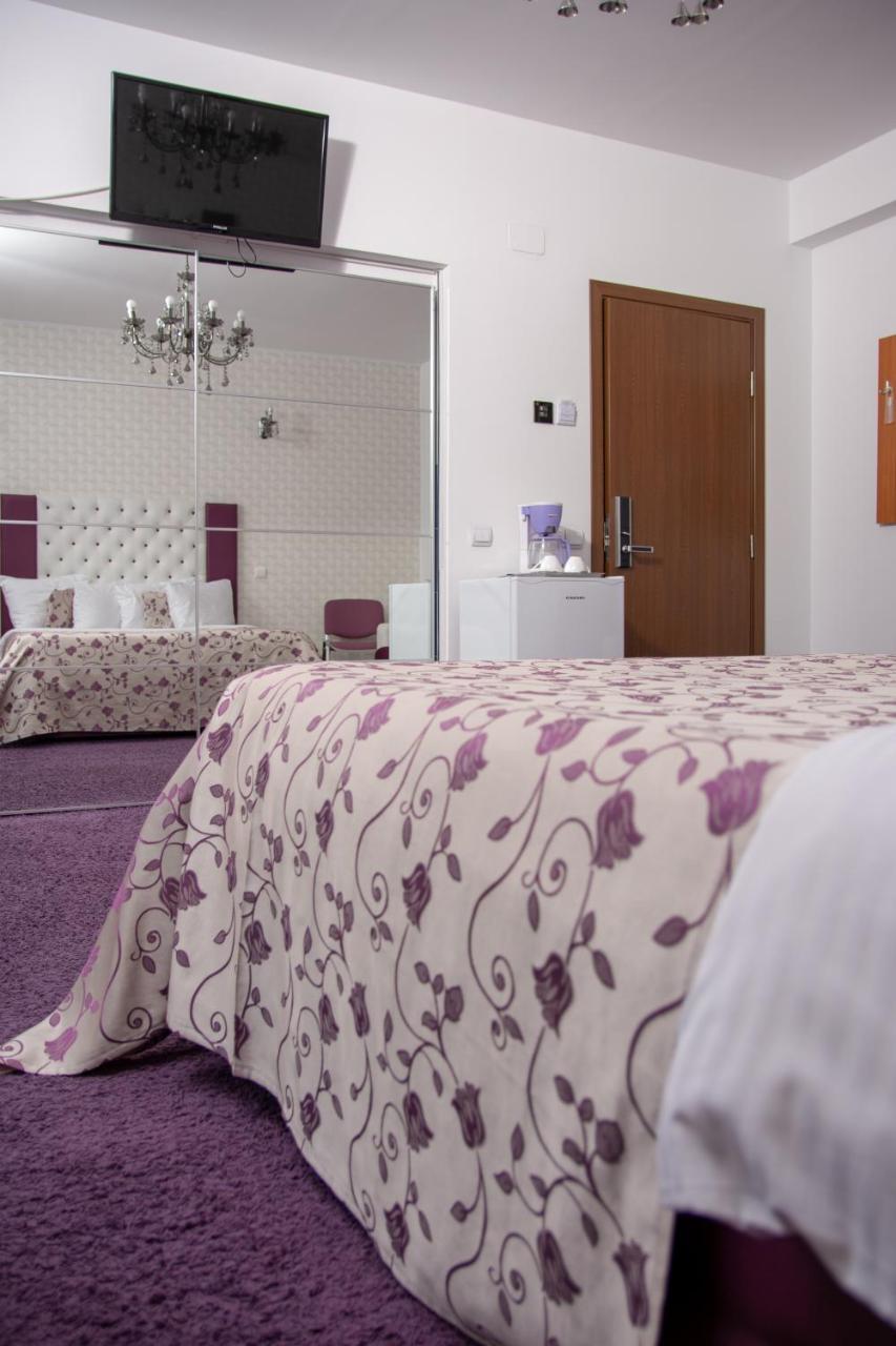 Iris Boutique Therme & Bucharest Otopeni Airport Exterior foto